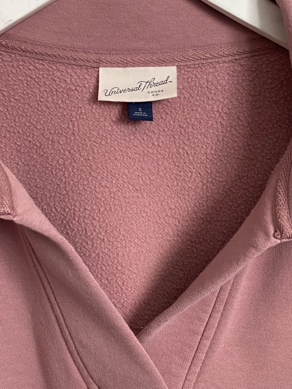 Universal Thread V-Neck Collared Sweatshirt - Picture 3 of 6